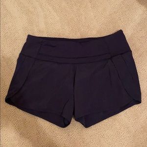 LULULEMON Black Run Times Shorts II Size 4